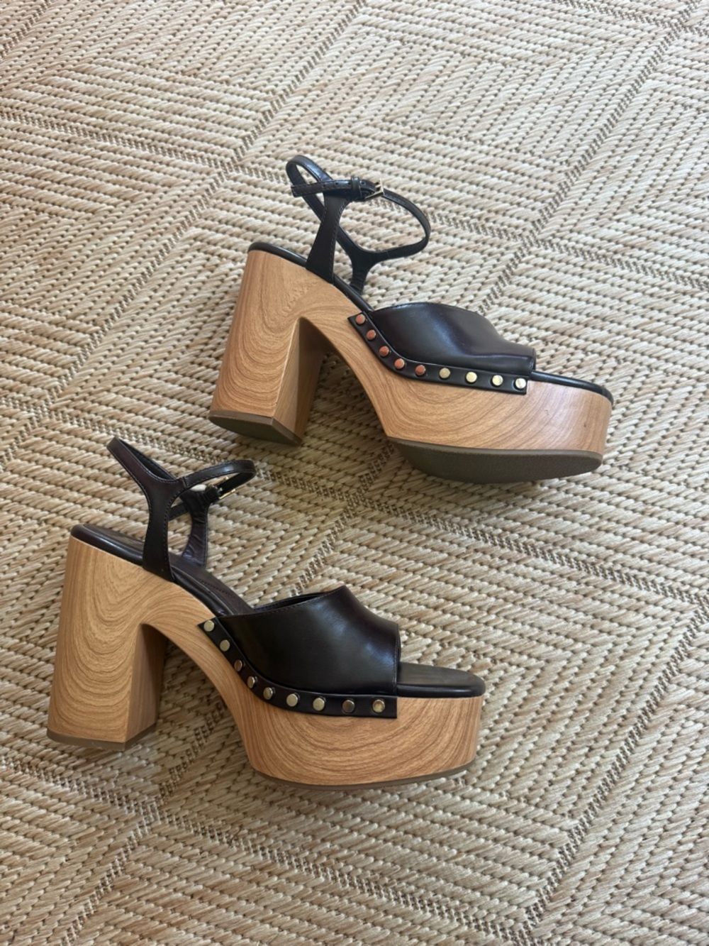 NEW Zara Women’s Brown Leather Platform Sandals with Wood-Effect Heel